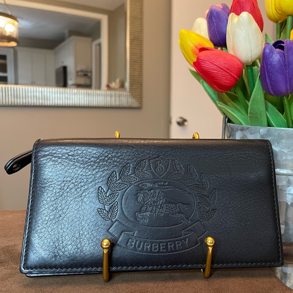 Burberry black leather long wallet